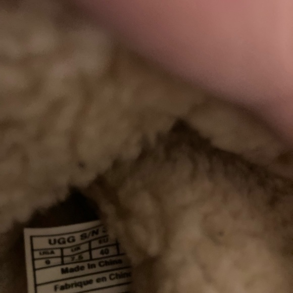 Gray ugg boots size 9. Clog style. Fur lined in great shape. - Picture 1 of 7